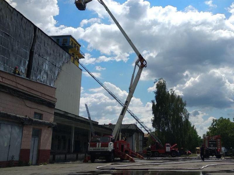 У Києві горів комбінат "Прогрес"